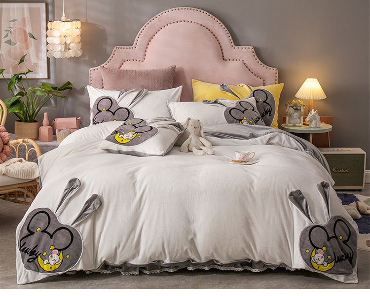 Coral Velvet Princess Bedding Set (4-Piece)