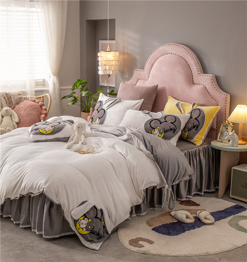 Coral Velvet Princess Bedding Set (4-Piece)