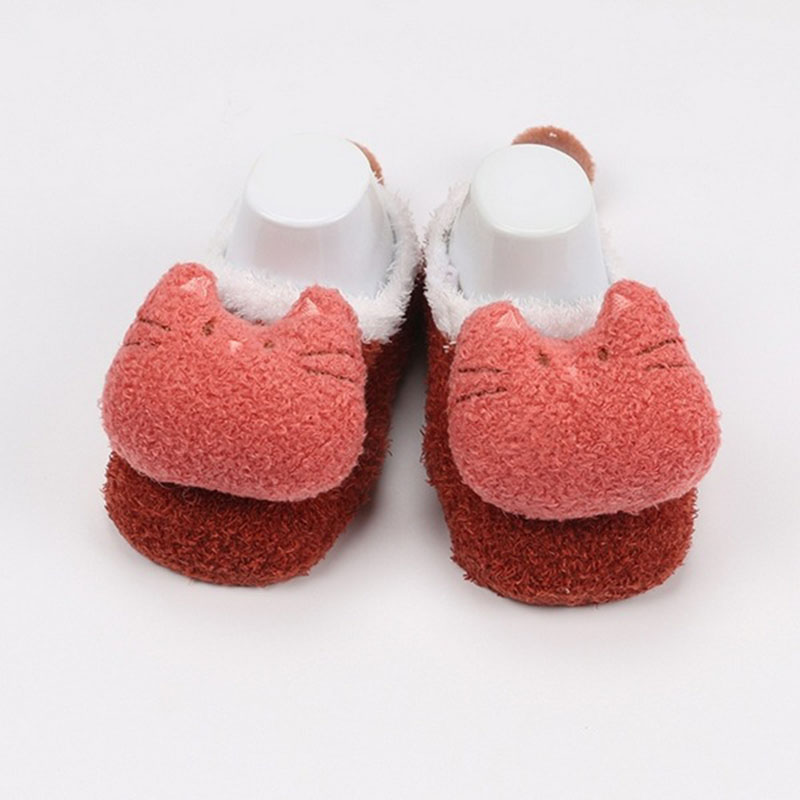 Baby Feather-Yarn Floor Socks