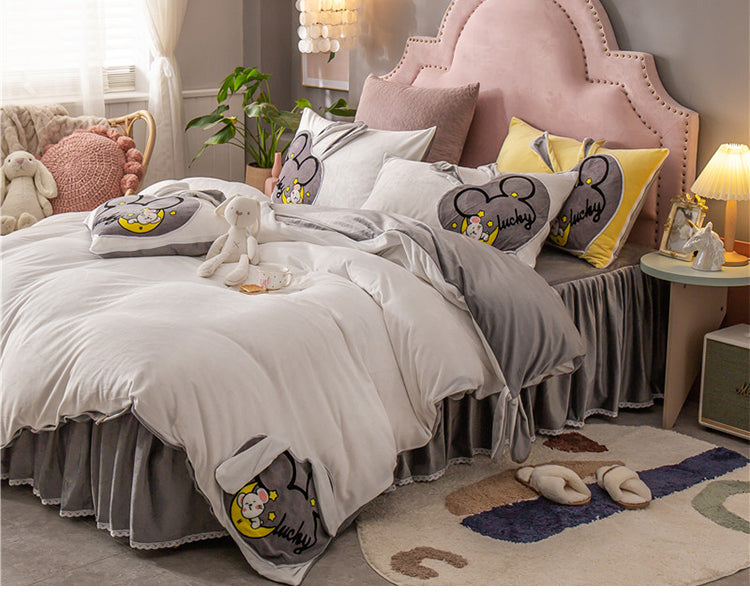 Coral Velvet Princess Bedding Set (4-Piece)