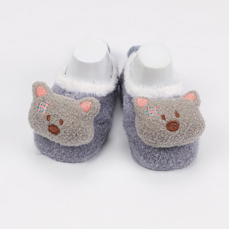 Baby Feather-Yarn Floor Socks