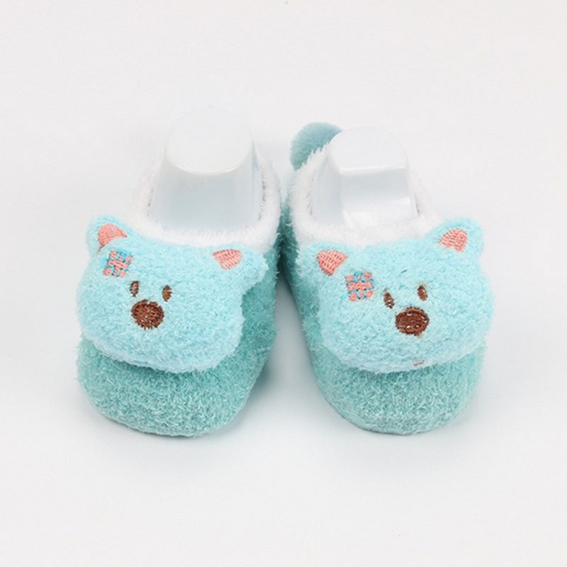 Baby Feather-Yarn Floor Socks