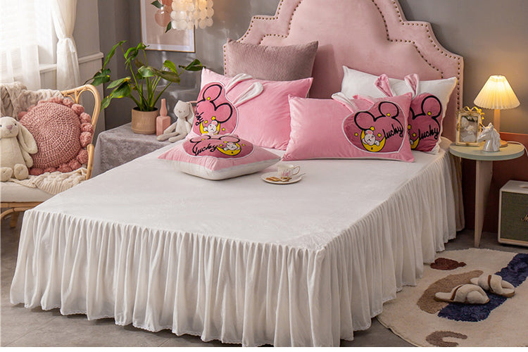 Coral Velvet Princess Bedding Set (4-Piece)
