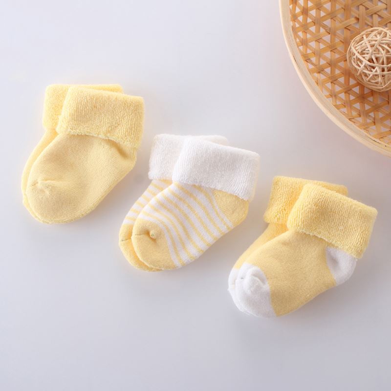Newborn Soft Warm Socks (3-Pack)